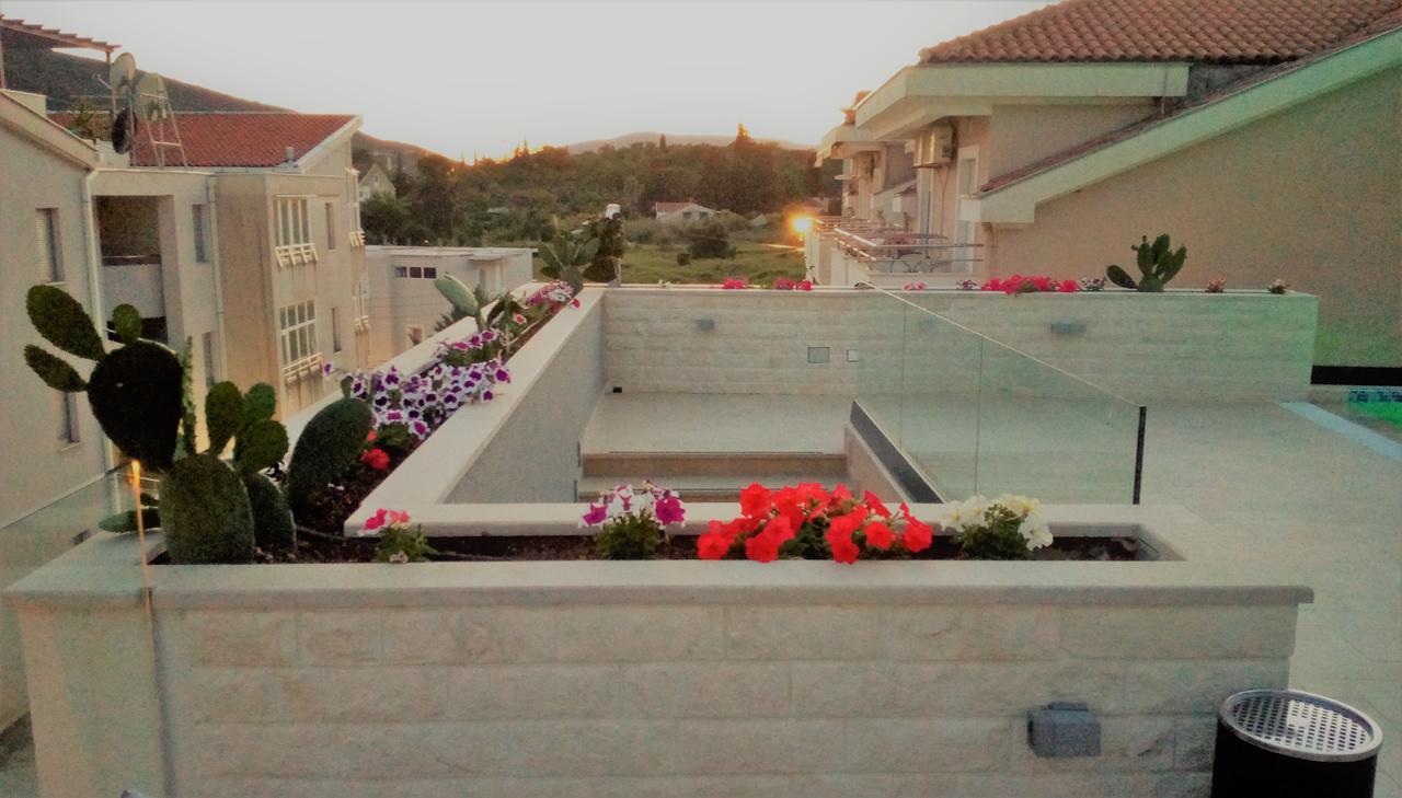 Apartment Sun Village Goran Herceg Novi Exterior foto